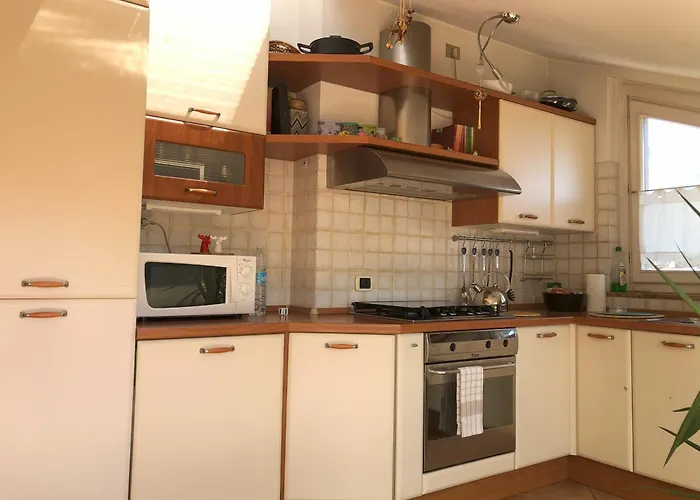 Bright Penthouse Close To Center With Terrace And View Διαμέρισμα *