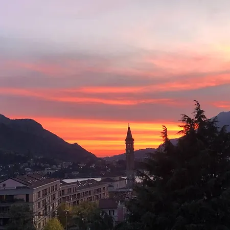 Apartman Bright Penthouse Close To Center With Terrace And View