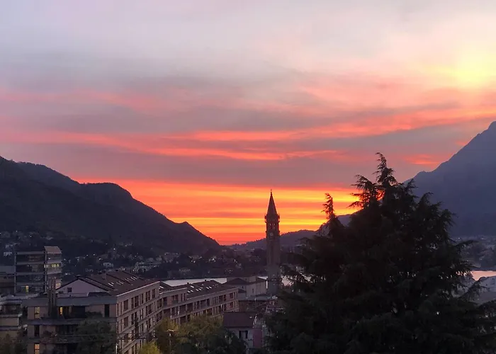 Апартаменты Bright Penthouse Close To Center With Terrace And View